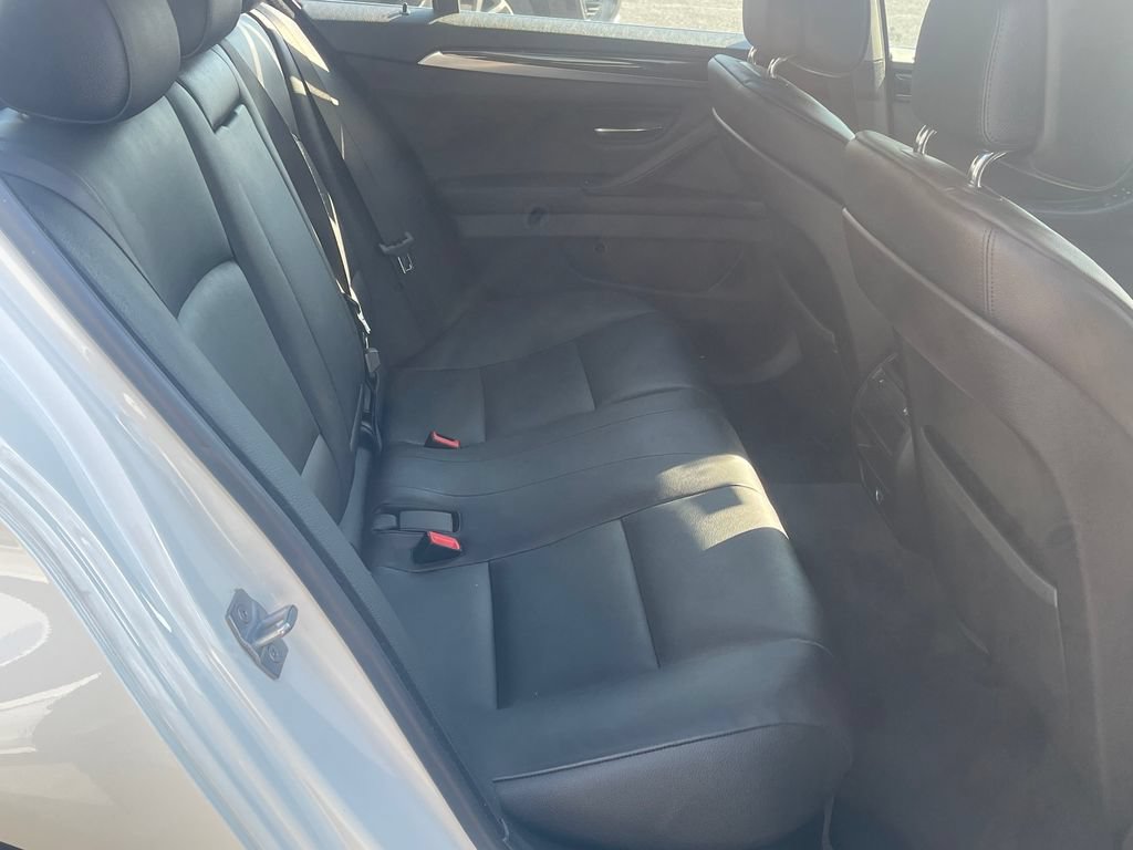 Used 2013 BMW 535i xDrive Sedan AWD/4WD image 18