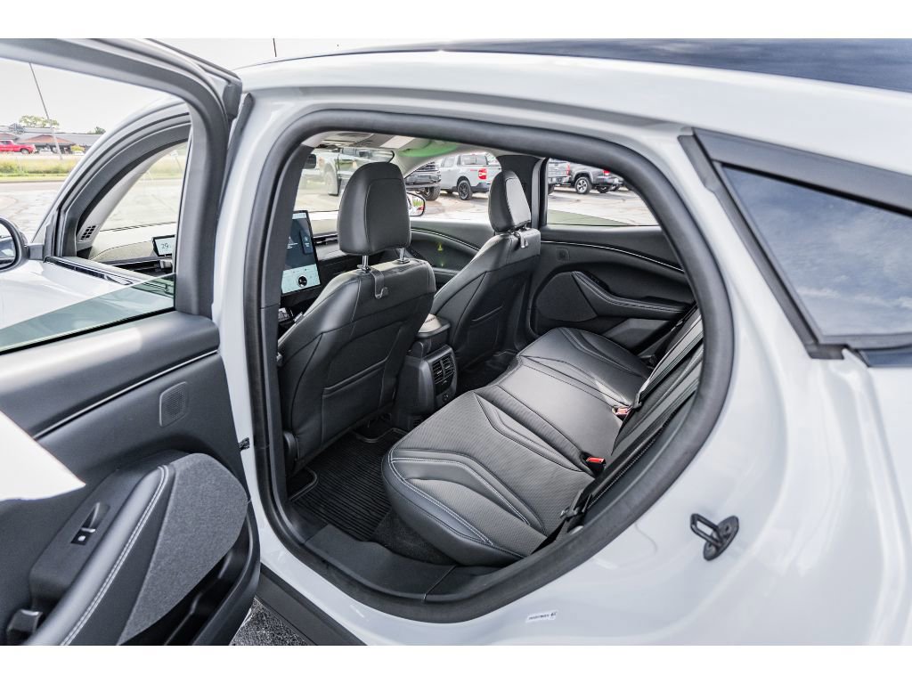 Used 2023 Ford Mustang Mach-E Premium image 23