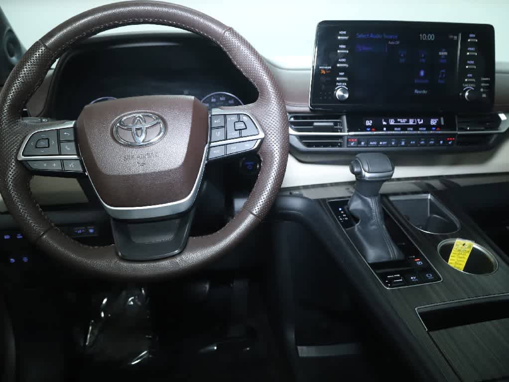 Certified 2022 Toyota Sienna Platinum AWD/4WD image 30