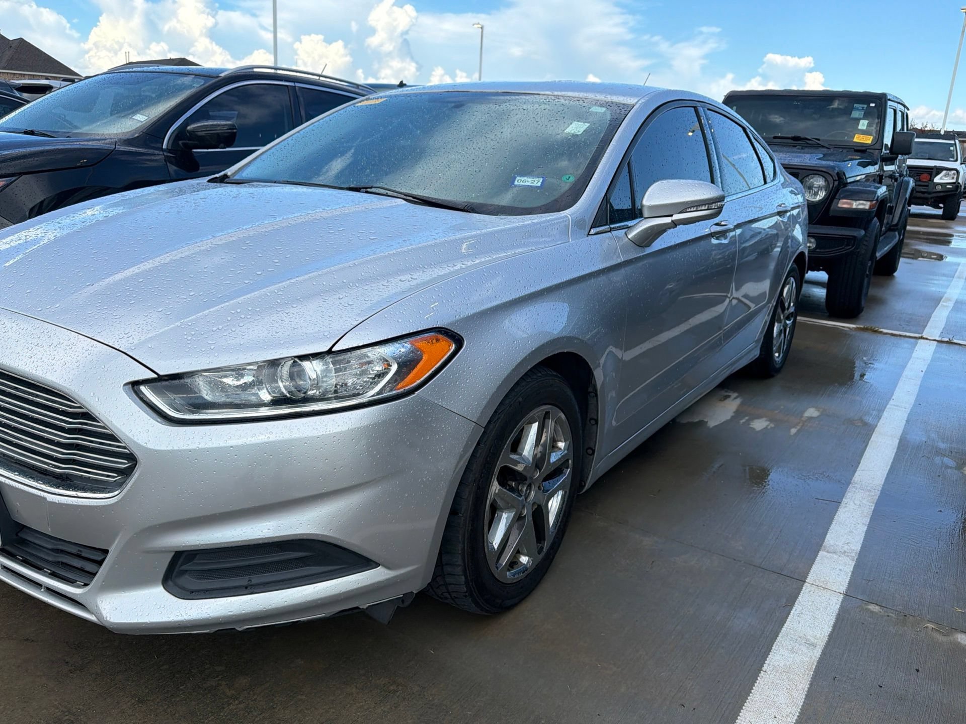 Used 2016 Ford Fusion SE FWD image 6