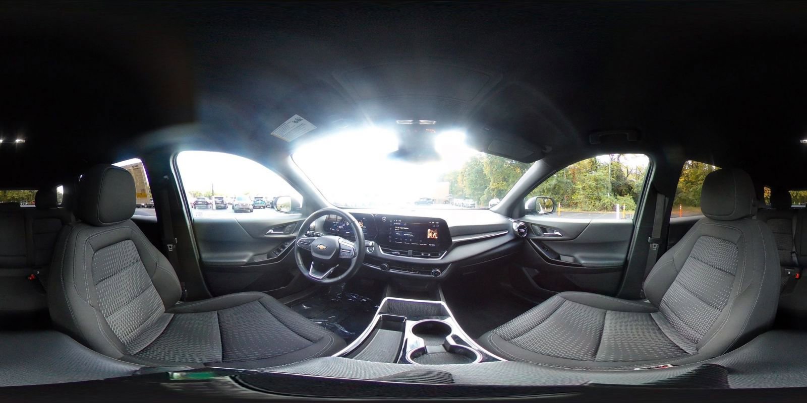 Used 2025 Chevrolet Equinox LT image 38