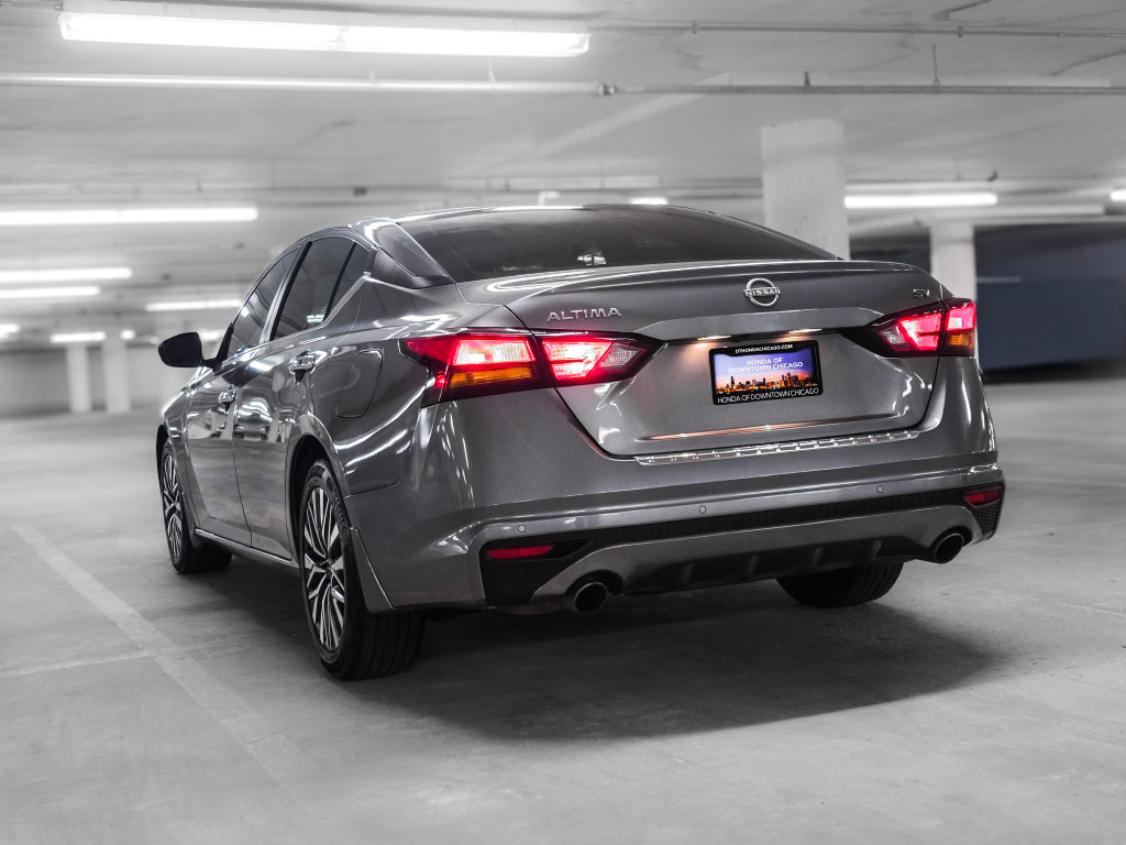 Used 2023 Nissan Altima 2.5 SV w/ SV Premium Package FWD image 5