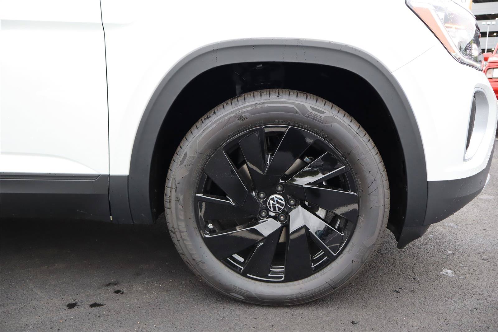New 2026 Volkswagen Atlas SE FWD image 10