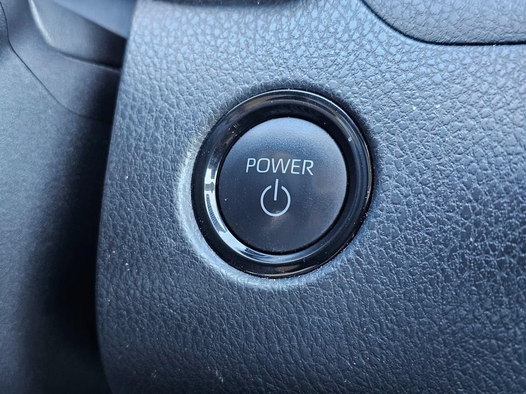 Used 2025 Toyota Camry LE FWD image 35