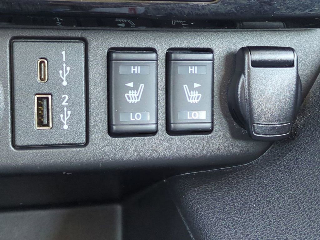 Certified 2023 Nissan Leaf SV Plus image 22