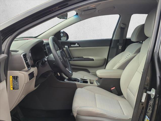 Used 2017 Kia Sportage LX w/ LX Popular Package image 10