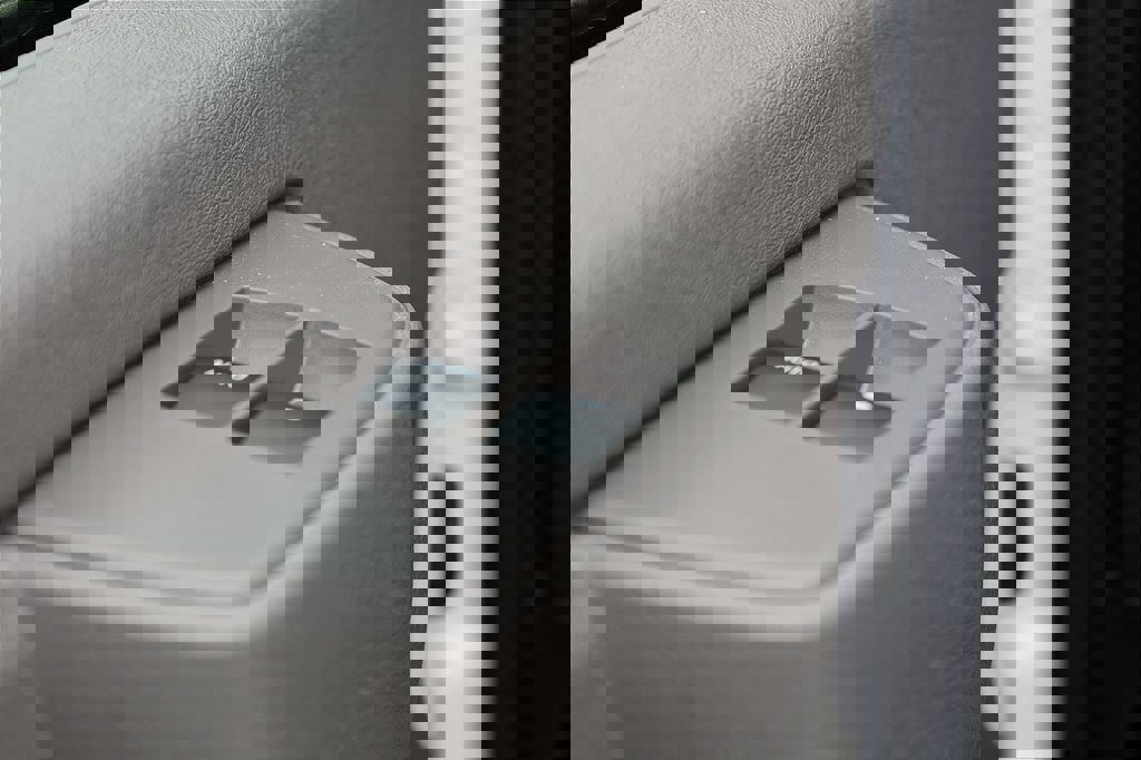 New 2025 Chevrolet Express 3500 w/ Power Convenience Package image 23