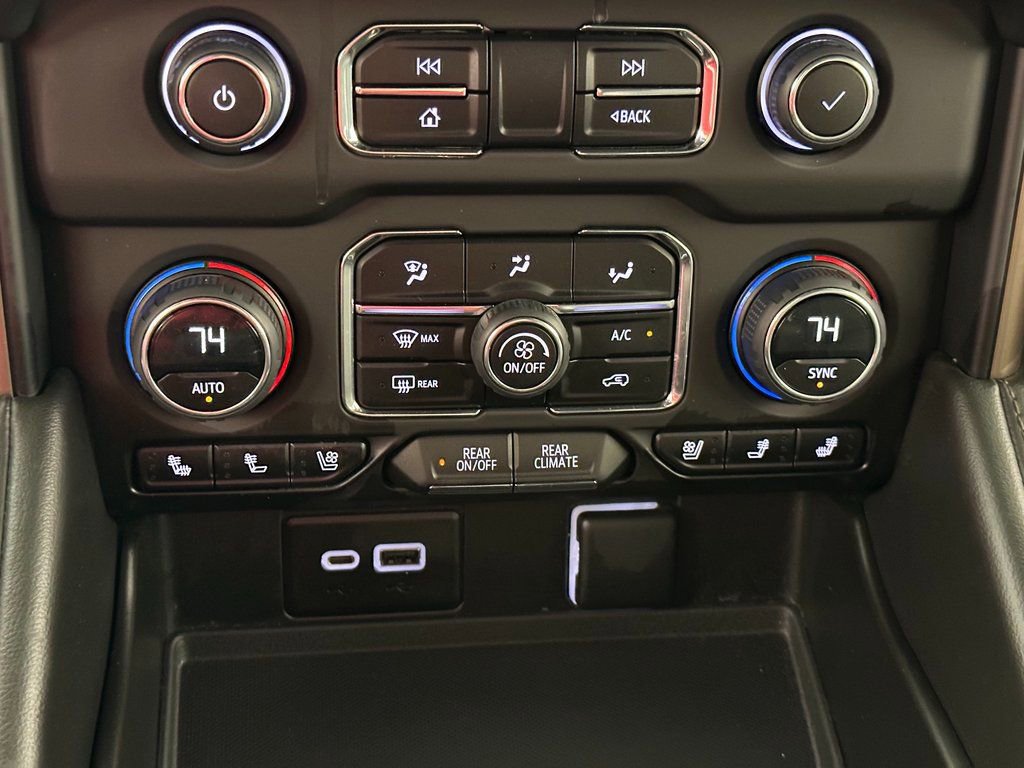 Used 2023 Chevrolet Suburban High Country AWD/4WD image 31