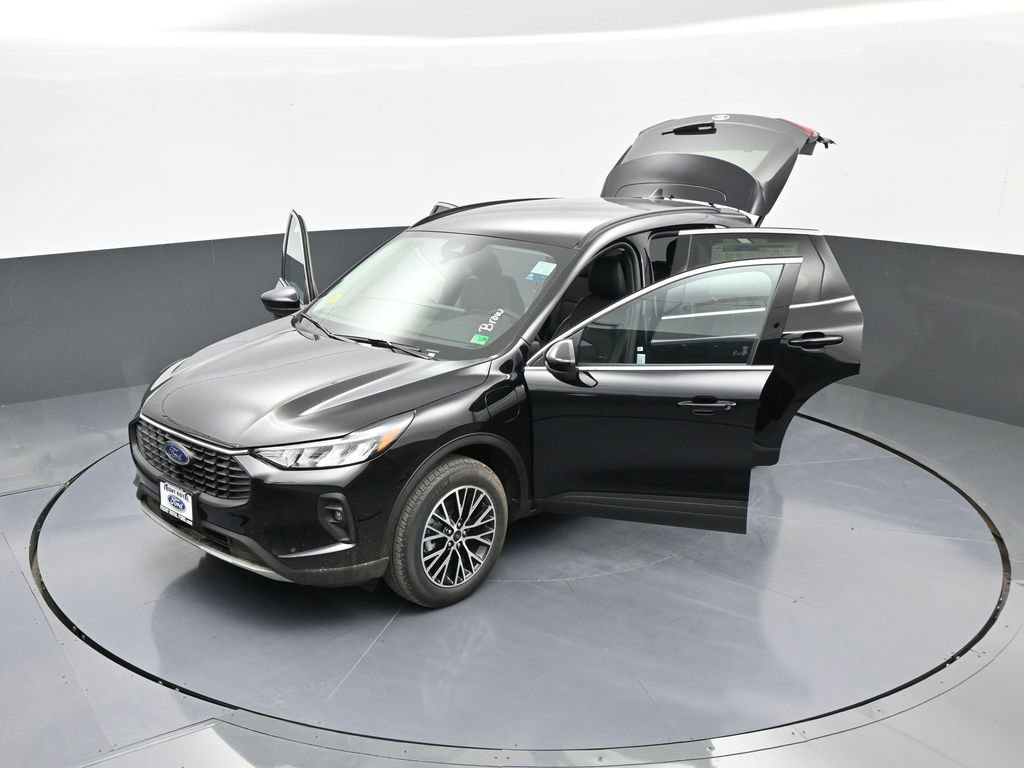 New 2025 Ford Escape SE image 47