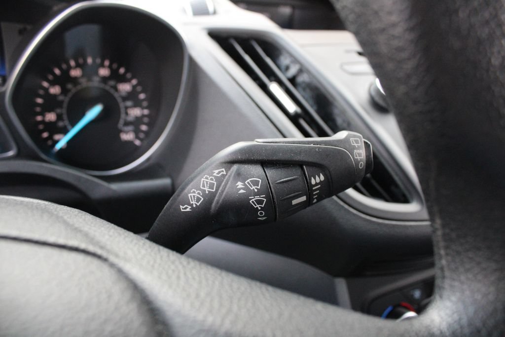 Used 2018 Ford Escape SE FWD image 14