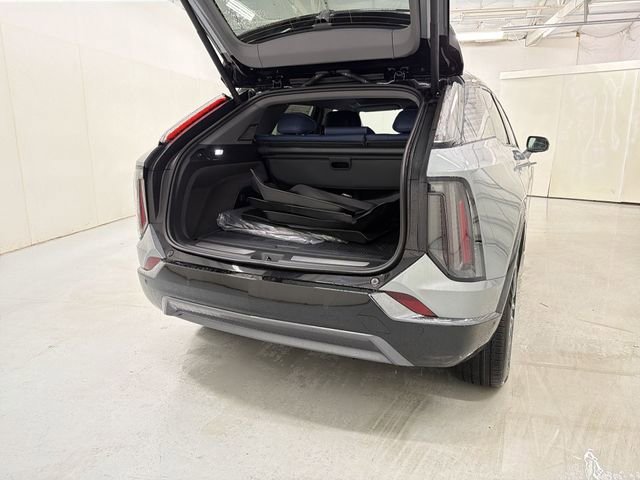 New 2026 Cadillac Optiq Sport 2 image 27