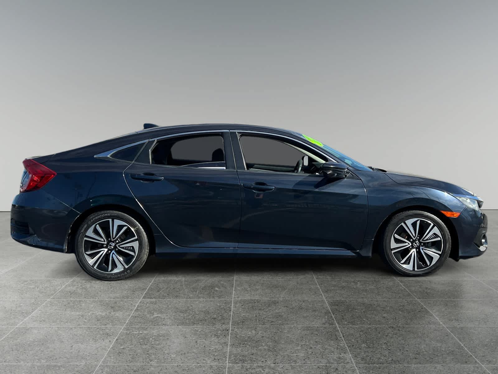 Used 2017 Honda Civic EX-T image 6