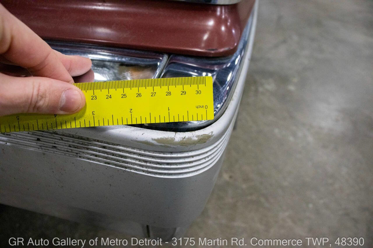 Used 1990 Cadillac Brougham image 25