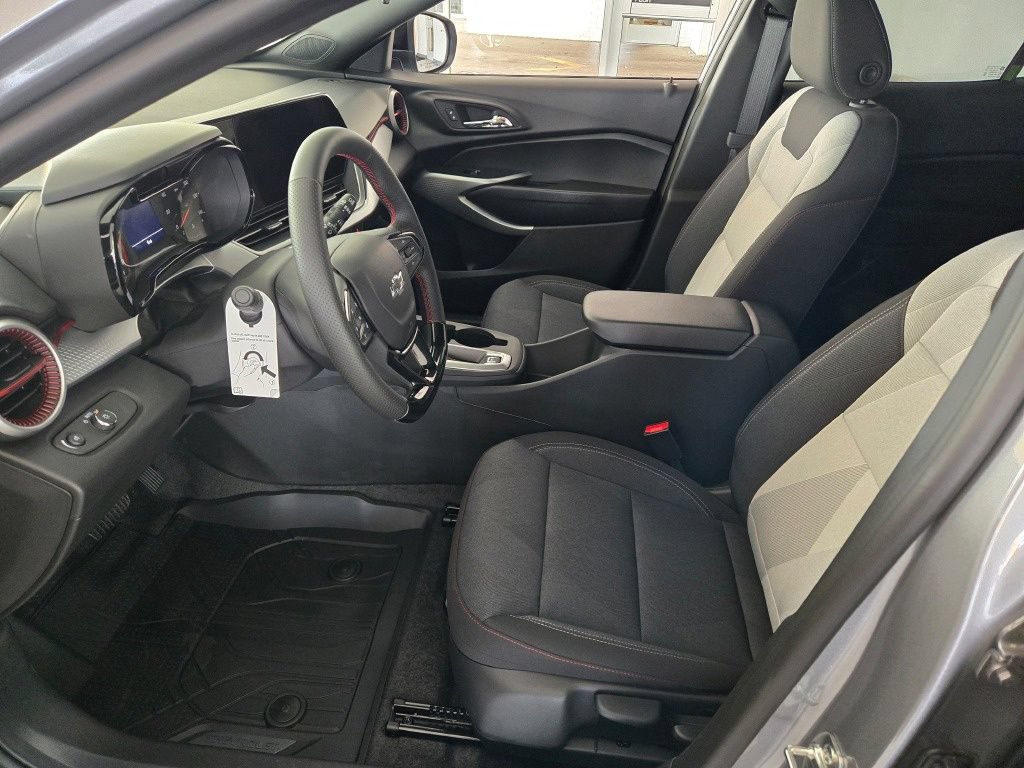 New 2026 Chevrolet Trax RS w/ Driver Confidence Package FWD image 19