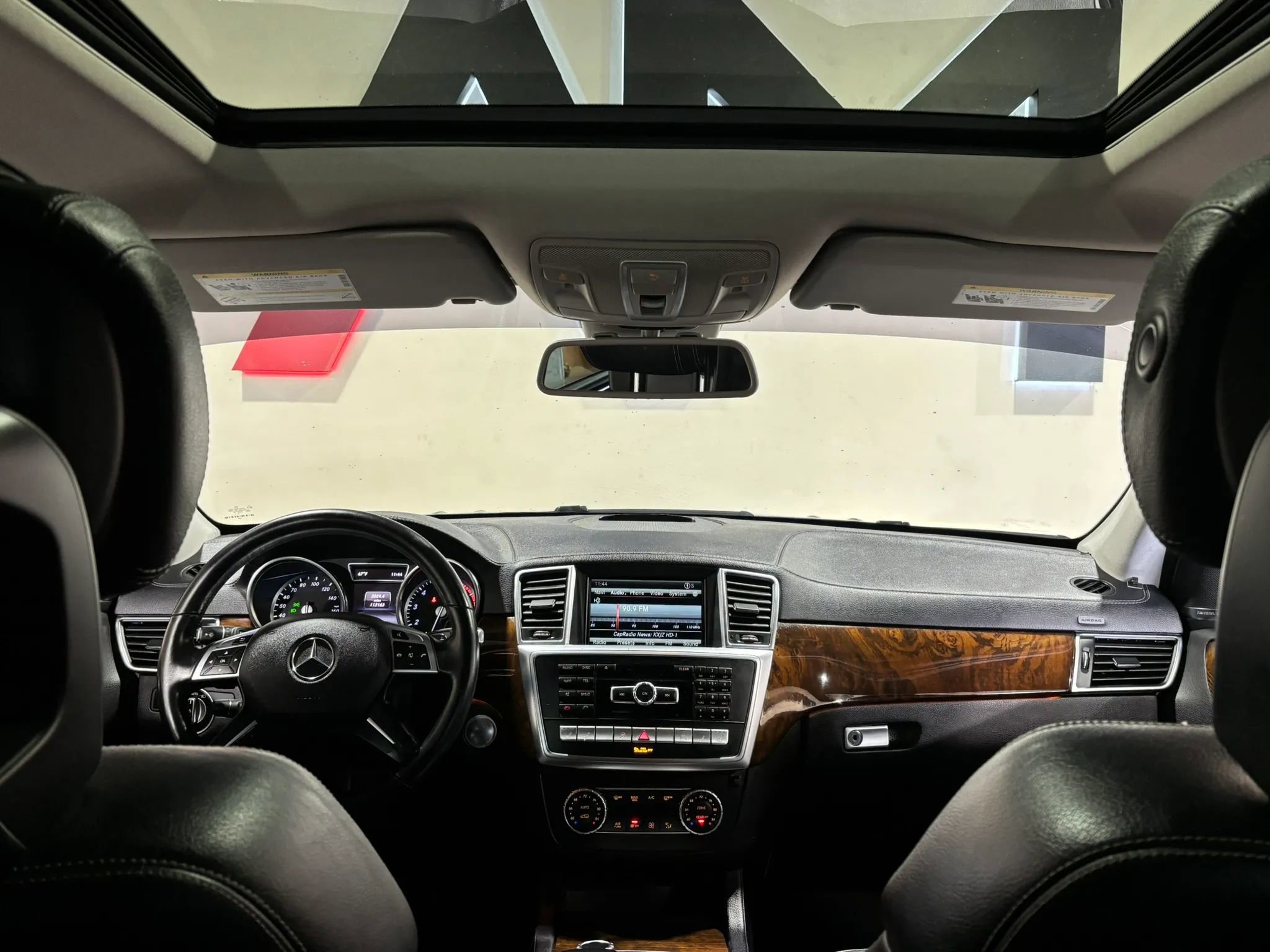 Used 2015 Mercedes-Benz GL 550 4MATIC image 10