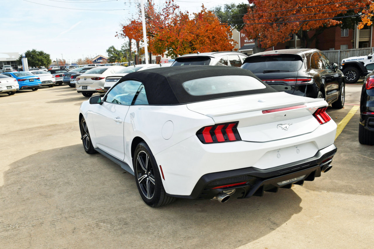 Used 2025 Ford Mustang Premium image 36