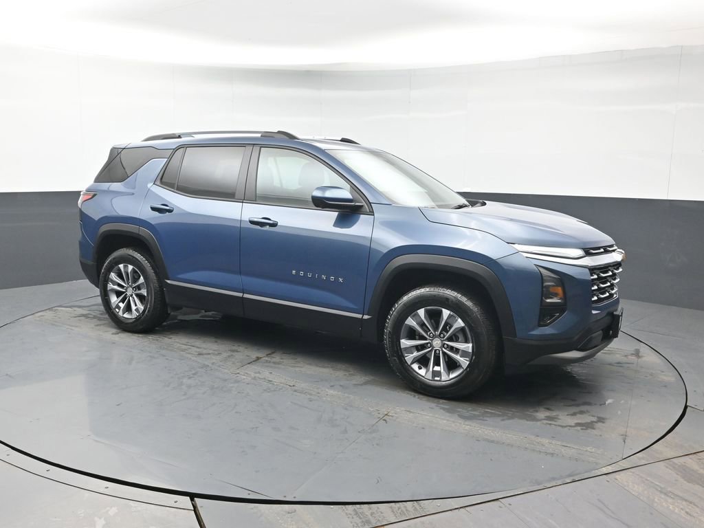 Used 2025 Chevrolet Equinox LT w/ Convenience Package II image 8