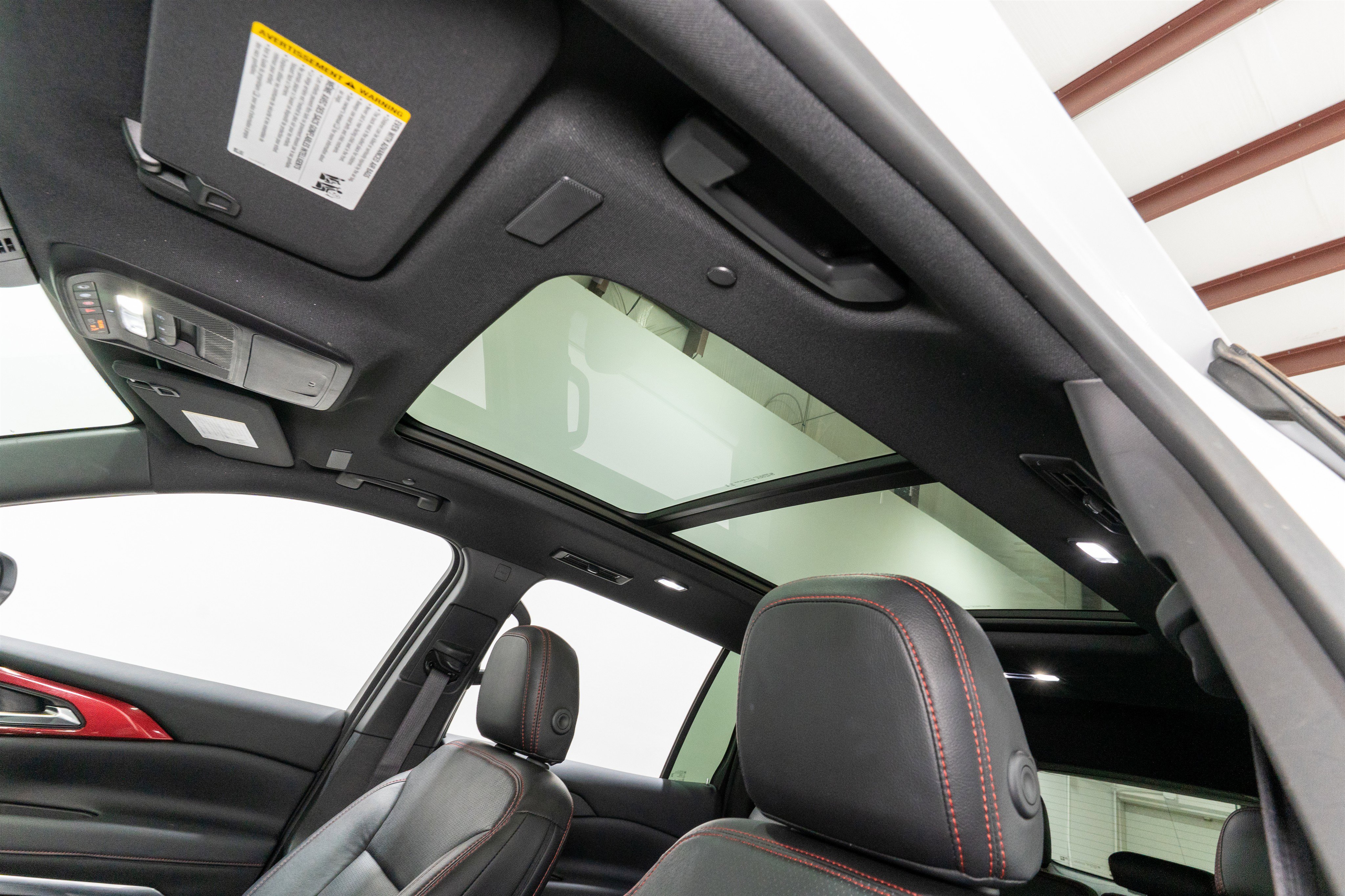 Used 2024 Chevrolet Traverse Z71 AWD/4WD image 16