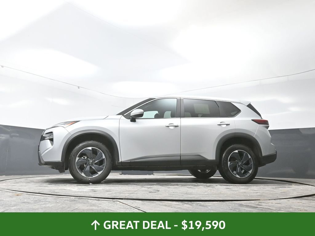 Used 2024 Nissan Rogue SV image 54