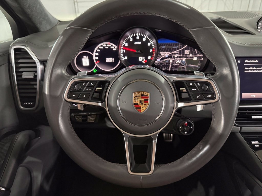 Used 2022 Porsche Cayenne GTS AWD/4WD image 33
