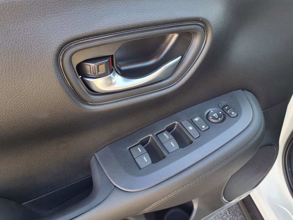 New 2026 Honda HR-V LX image 12