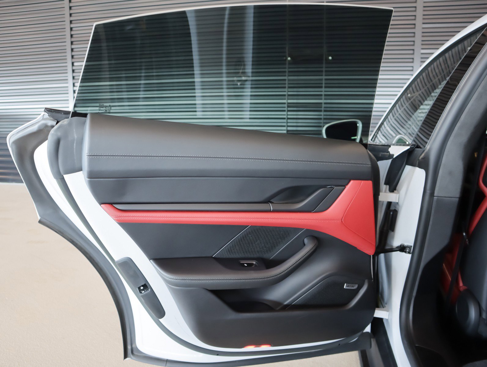 Used 2024 Porsche Taycan GTS image 26