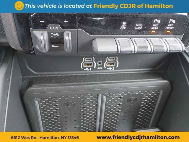 New 2026 RAM 2500 Laramie w/ Night Edition AWD/4WD image 15