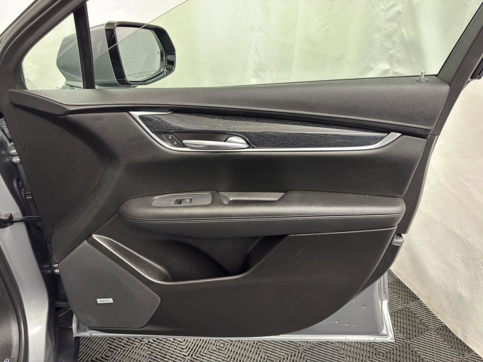 Used 2022 Cadillac XT5 Premium Luxury FWD image 37