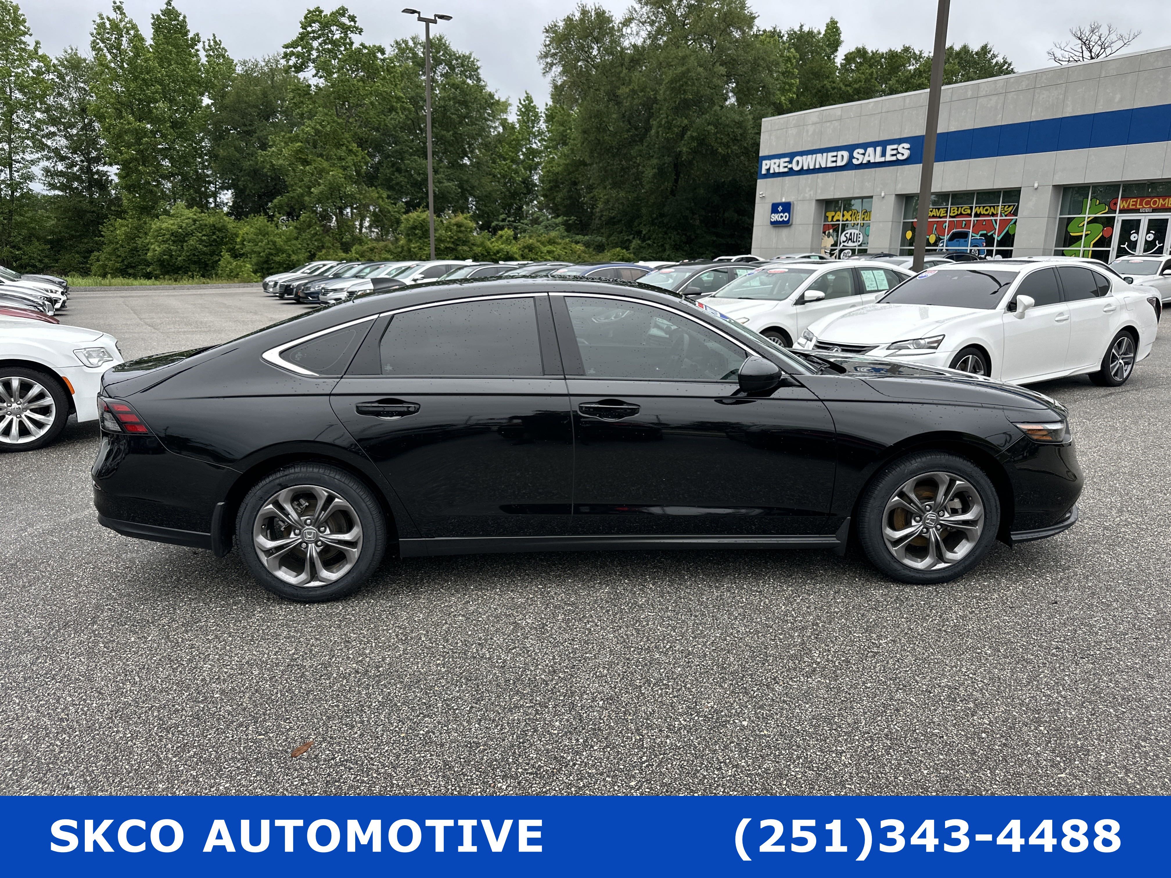 Used 2023 Honda Accord EX image 6