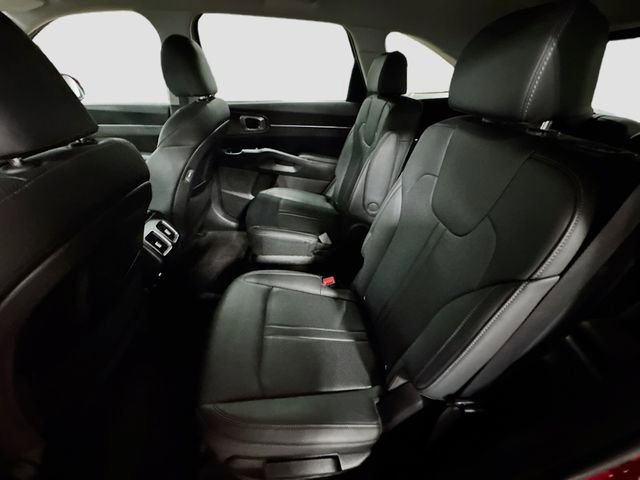 Used 2023 Kia Sorento EX image 26