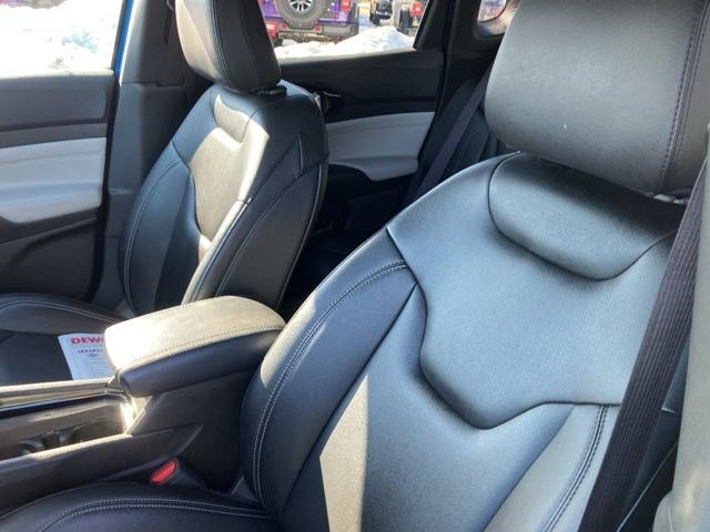 Certified 2025 Jeep Compass Limited AWD/4WD image 12