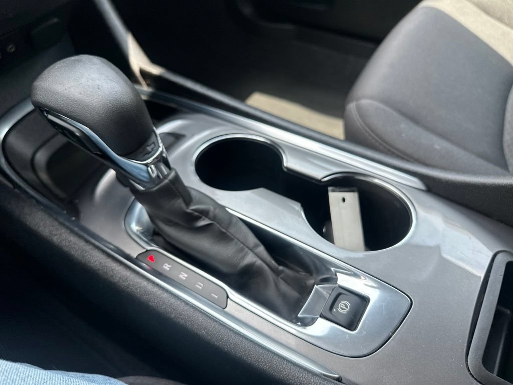 Used 2023 Chevrolet Malibu LT FWD image 26