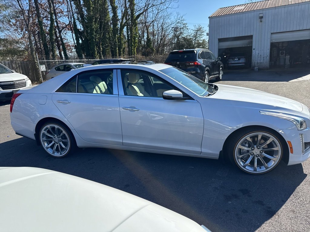 Used 2019 Cadillac CTS Luxury image 2