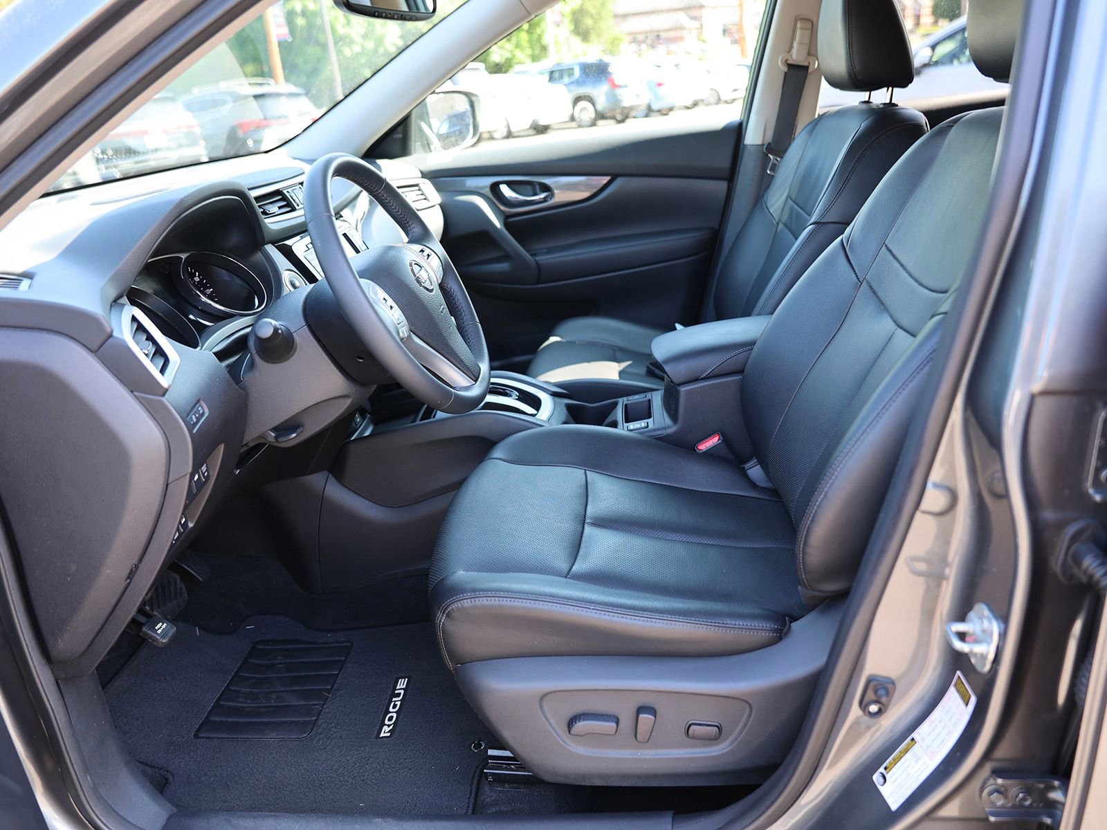 Used 2016 Nissan Rogue SL w/ SL Premium Package AWD/4WD image 17
