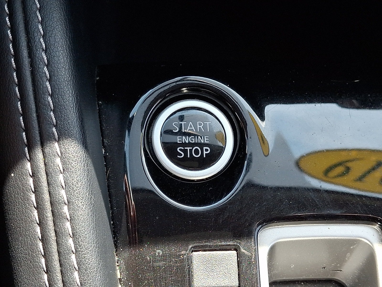 Used 2019 Nissan Kicks SV FWD image 24
