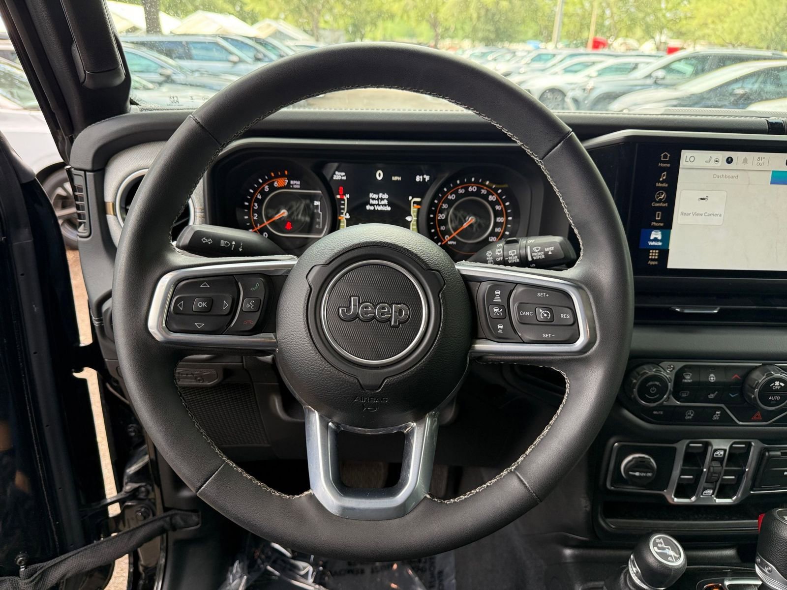 Used 2025 Jeep Wrangler Unlimited Sahara AWD/4WD image 25