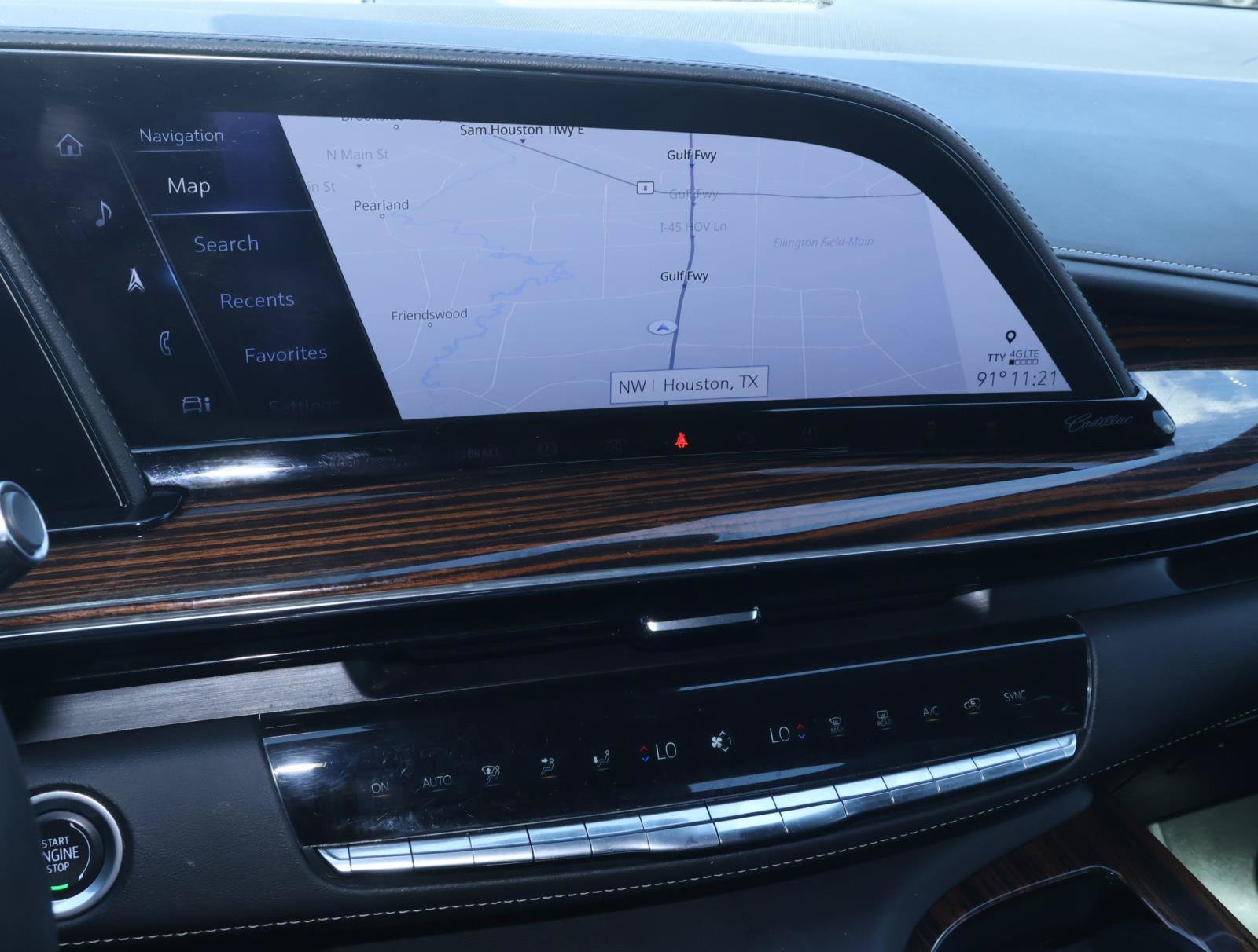 Used 2023 Cadillac Escalade Premium Luxury RWD image 31