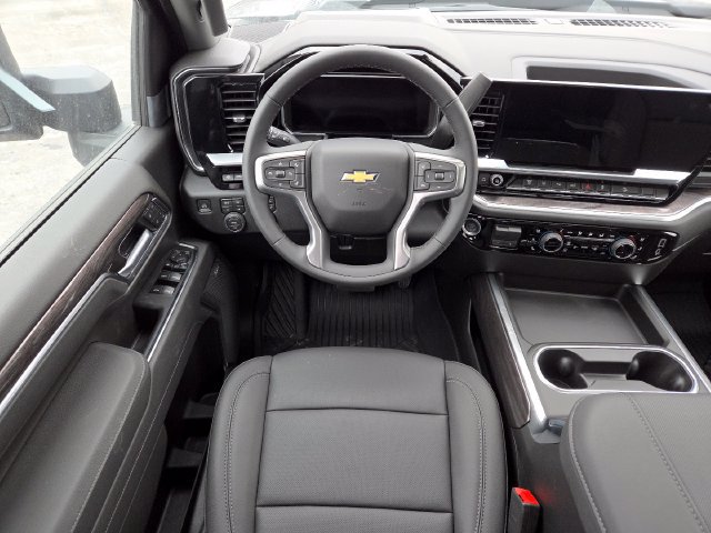New 2026 Chevrolet Silverado 3500 LTZ w/ LTZ Premium Package AWD/4WD image 33