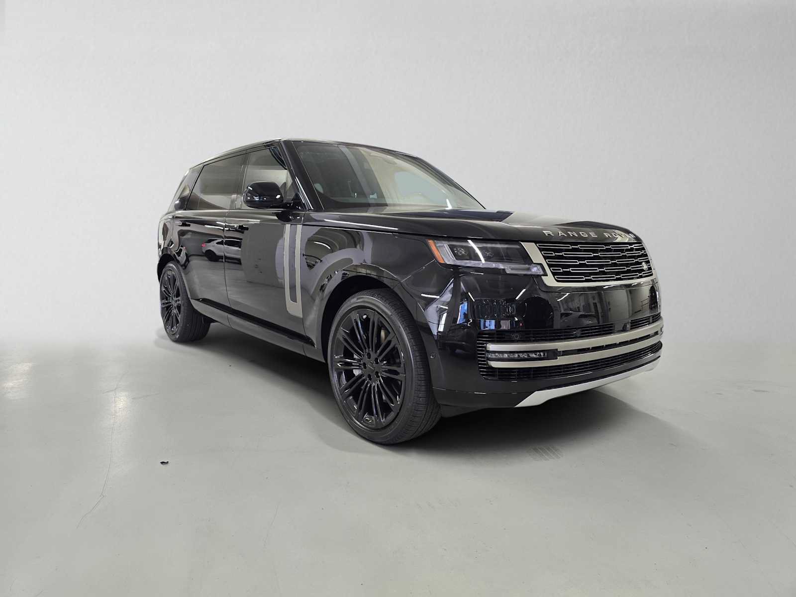 New 2026 Land Rover Range Rover Long Wheelbase SE AWD/4WD image 7