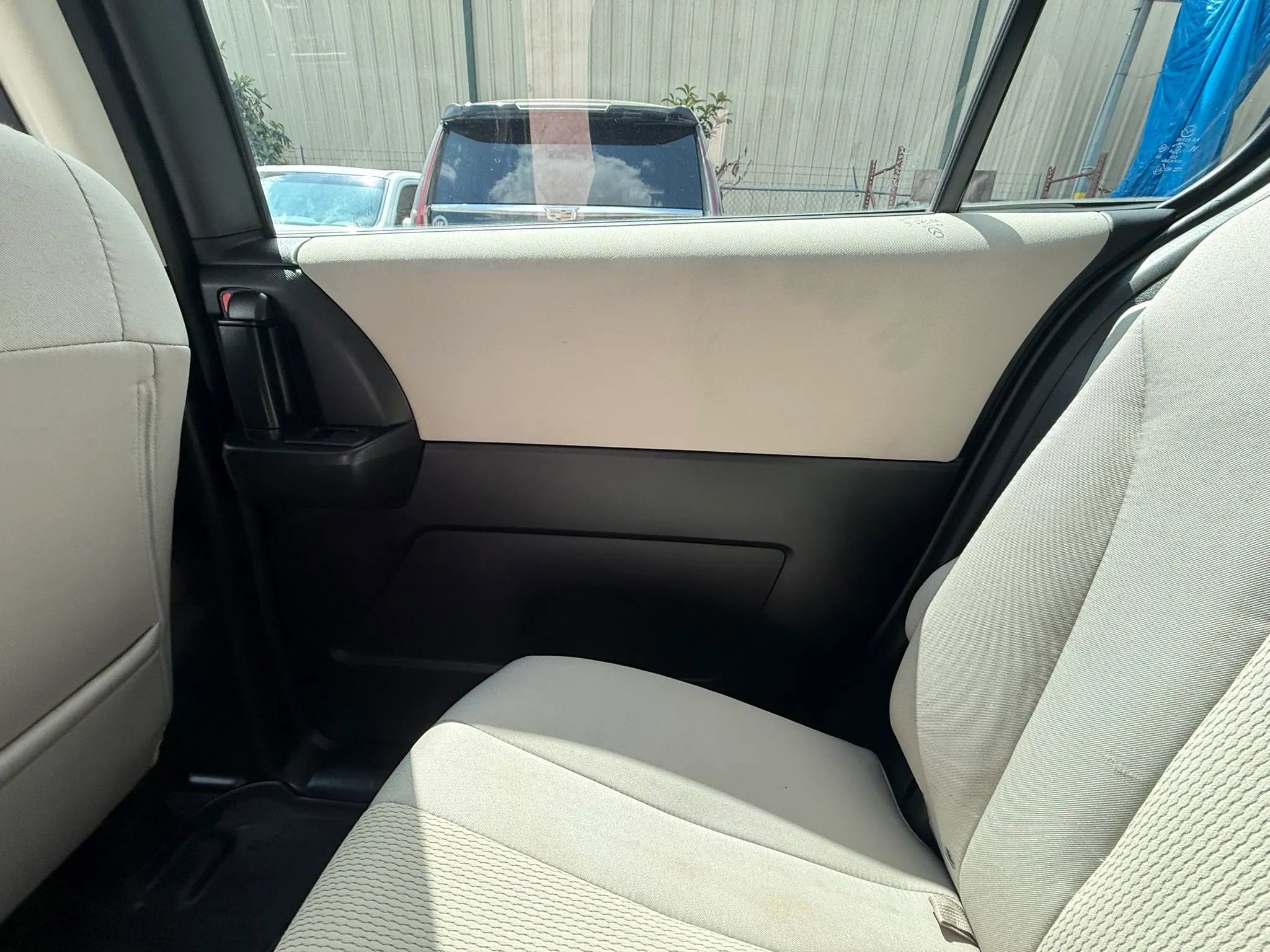 Used 2014 MAZDA MAZDA5 Sport image 21