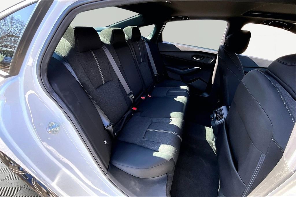 Used 2025 Honda Accord Sport image 19