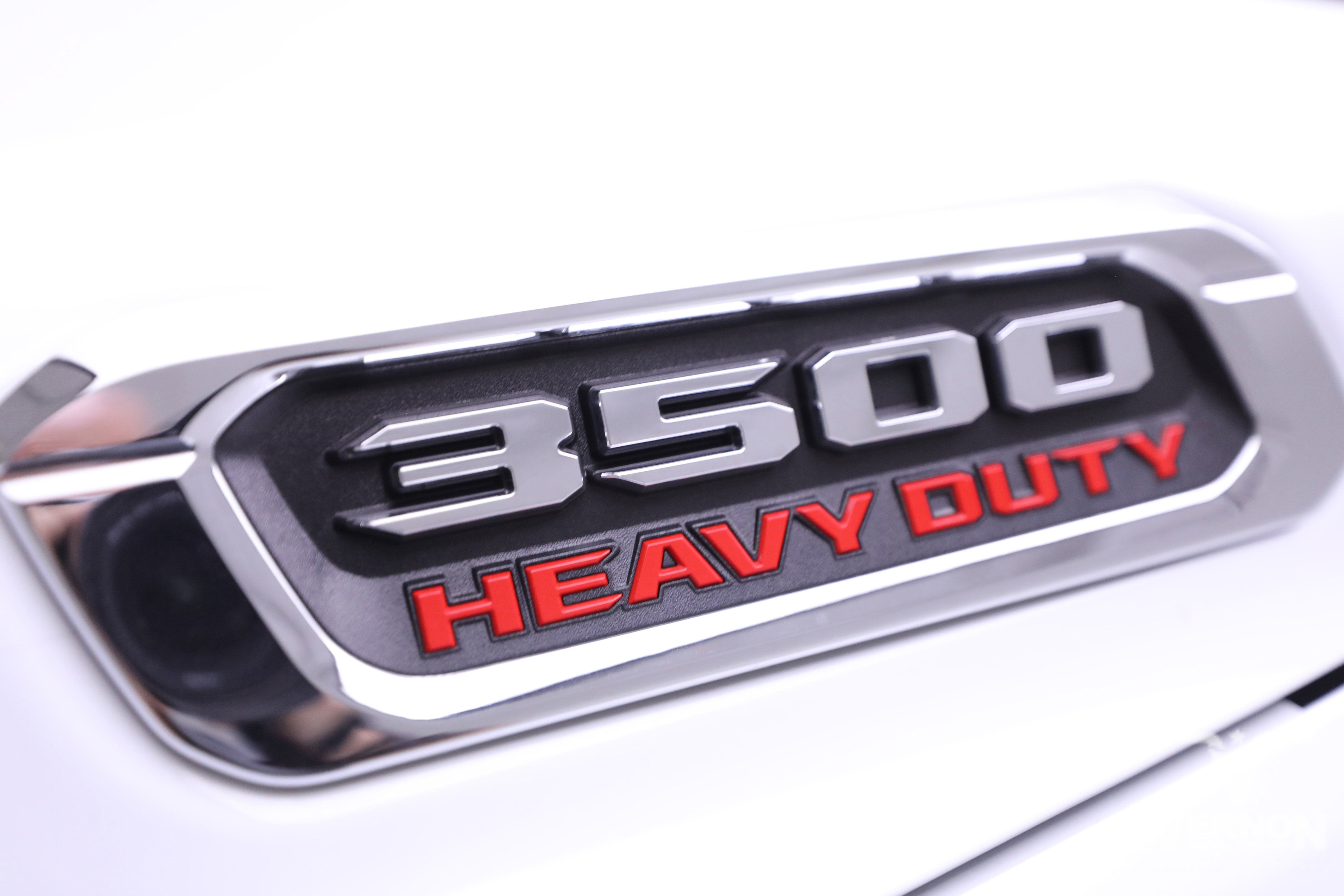 Used 2024 RAM 3500 Laramie w/ Chrome Bumper Package image 35