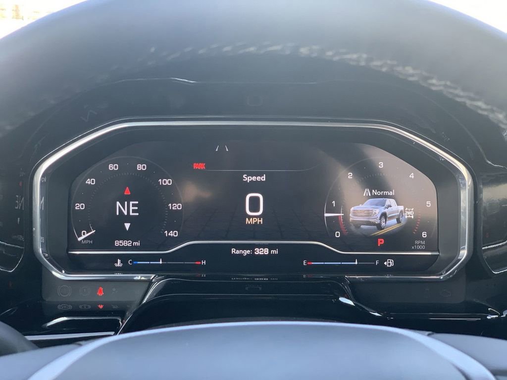 Certified 2025 GMC Sierra 1500 Elevation w/ LPO, Elevation Black Package image 9