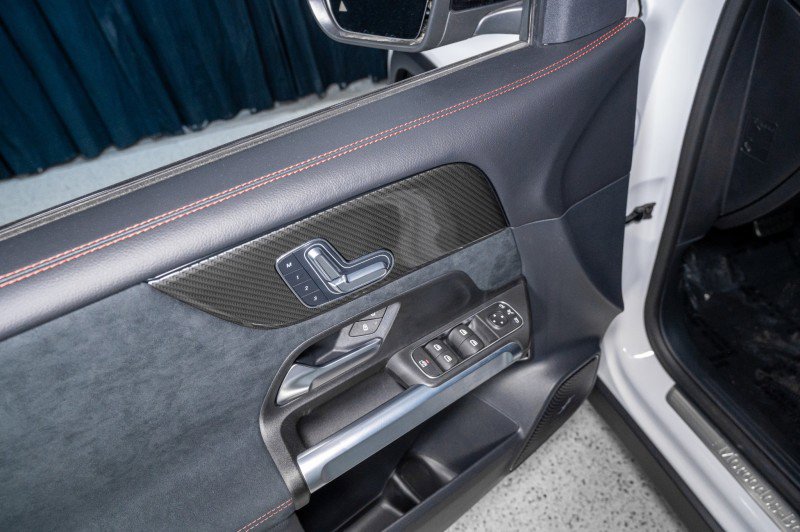 New 2026 Mercedes-Benz GLB 250 4MATIC image 11