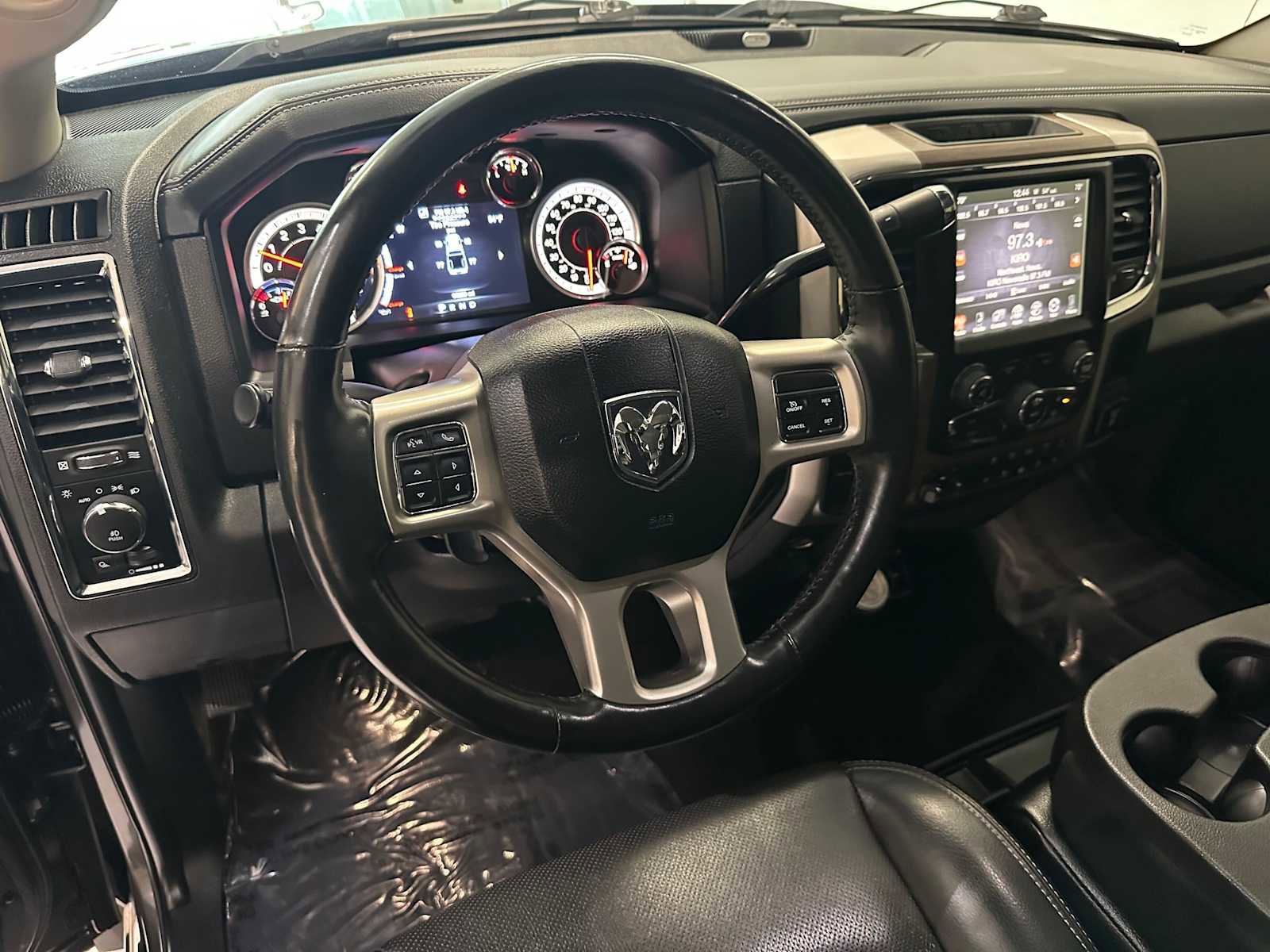 Used 2017 RAM 2500 Laramie image 2