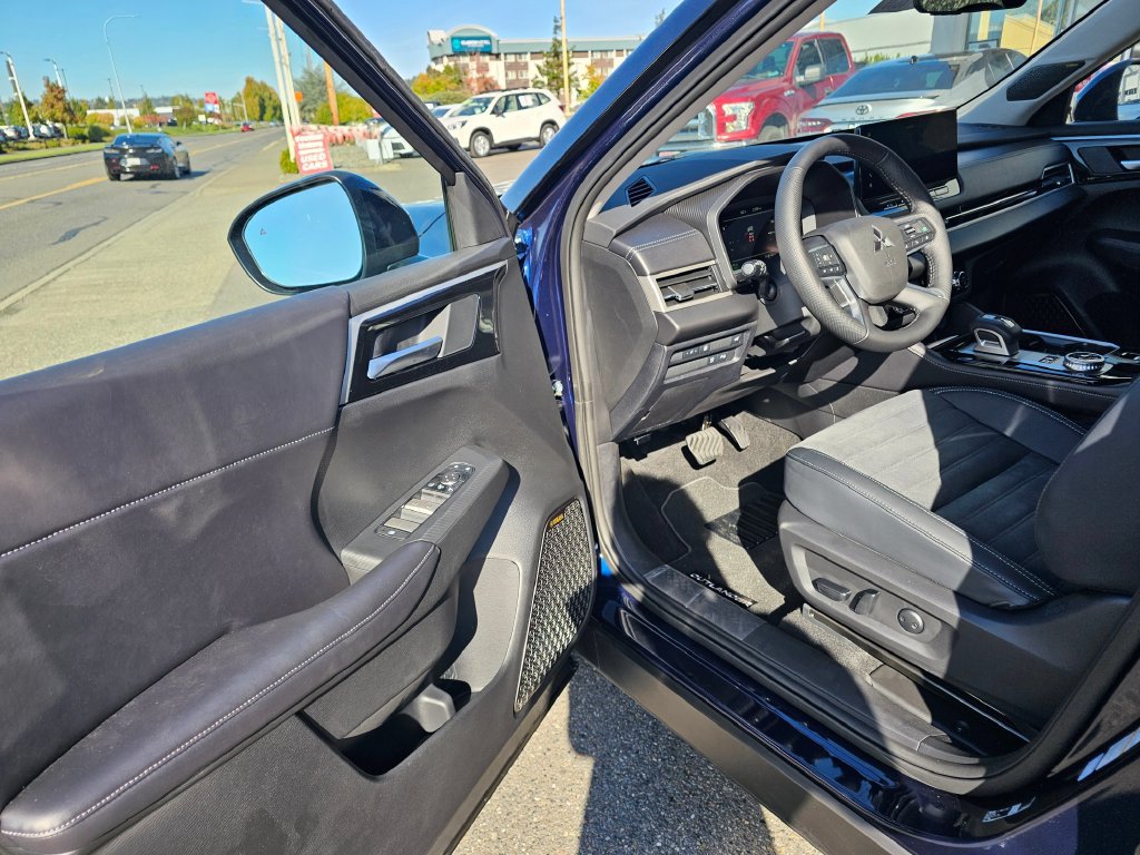 New 2026 Mitsubishi Outlander SE AWD/4WD image 15