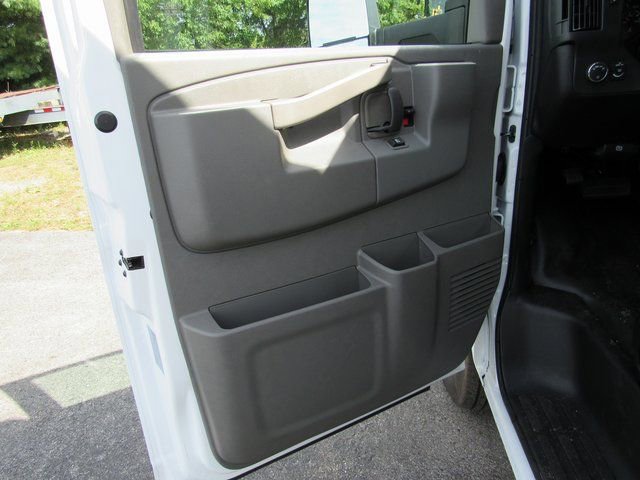 New 2025 GMC Savana 3500 w/ Power Convenience Package image 9