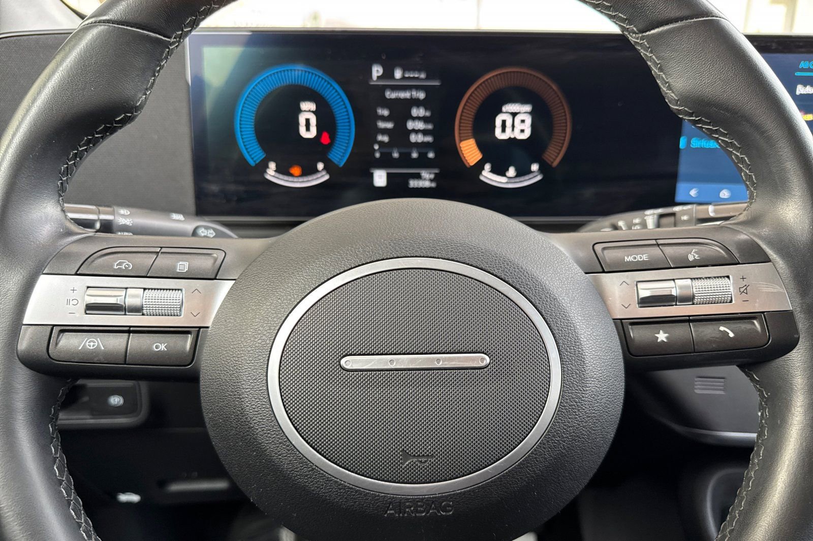 Used 2024 Hyundai Kona SEL FWD image 25