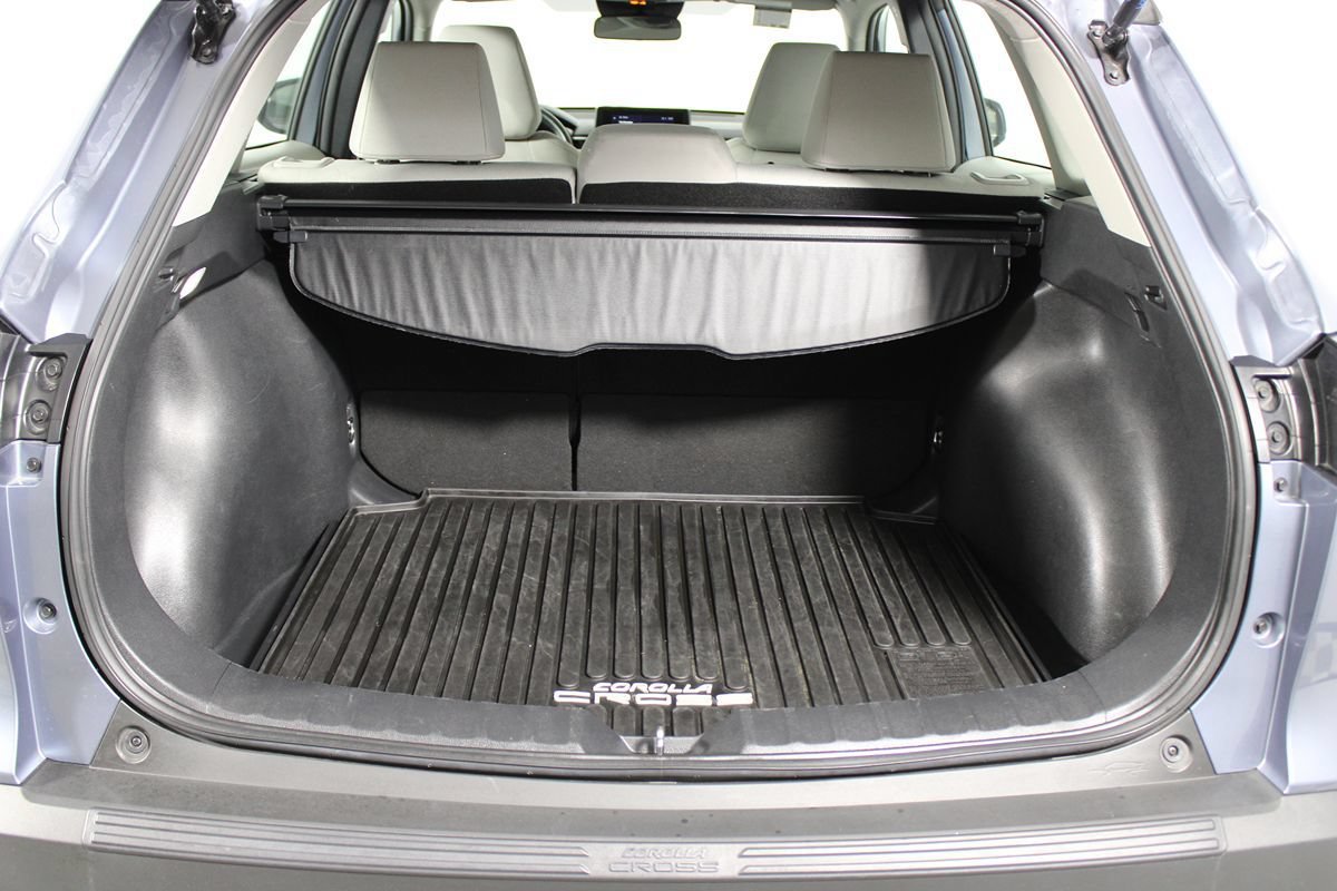 Used 2025 Toyota Corolla Cross L FWD image 24