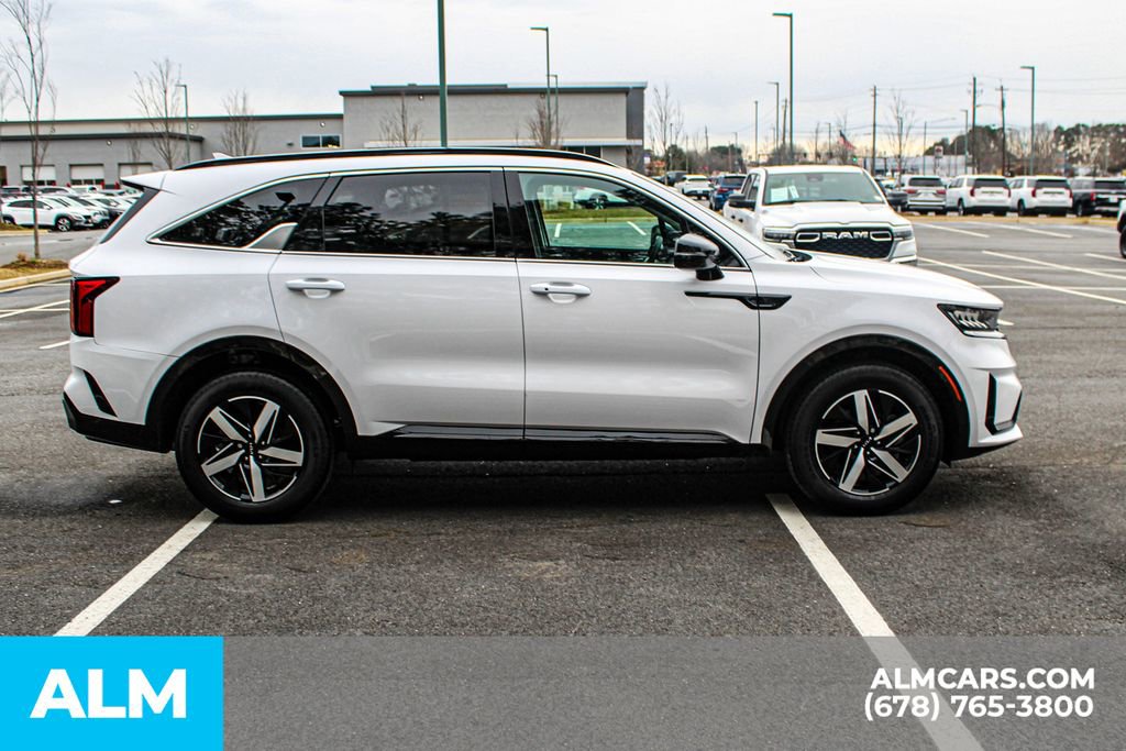 Used 2023 Kia Sorento EX image 8